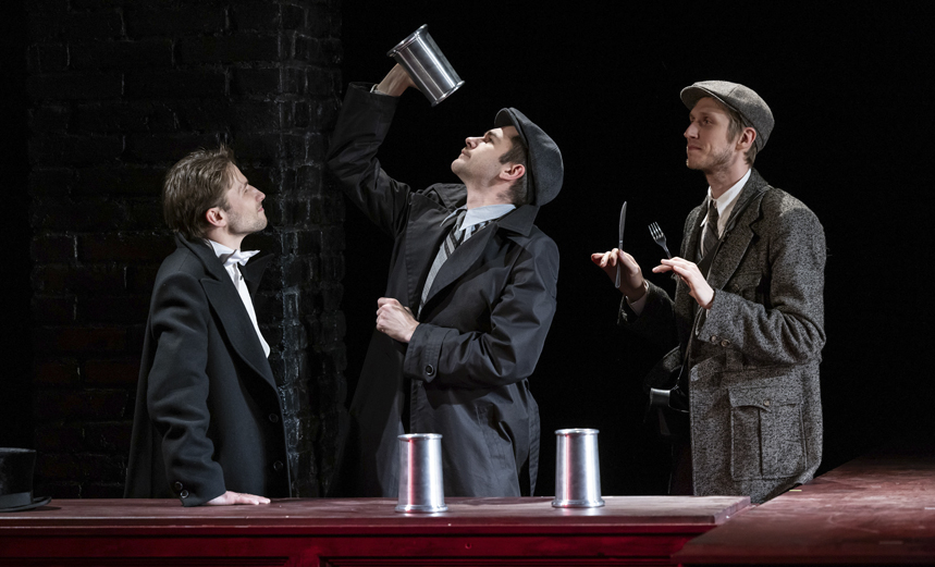 Брехт. Швейк. Вторая мировая