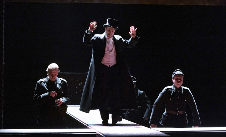 Брехт. Швейк. Вторая мировая